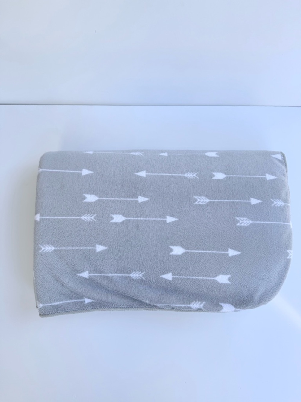 Cloud Island Circo Target Arrows Baby Blanket Gray White Sherpa